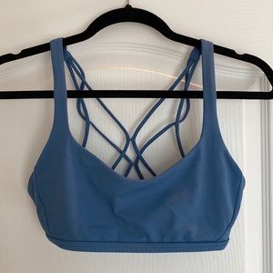 Lululemon Free to Be bra size 6 - light support